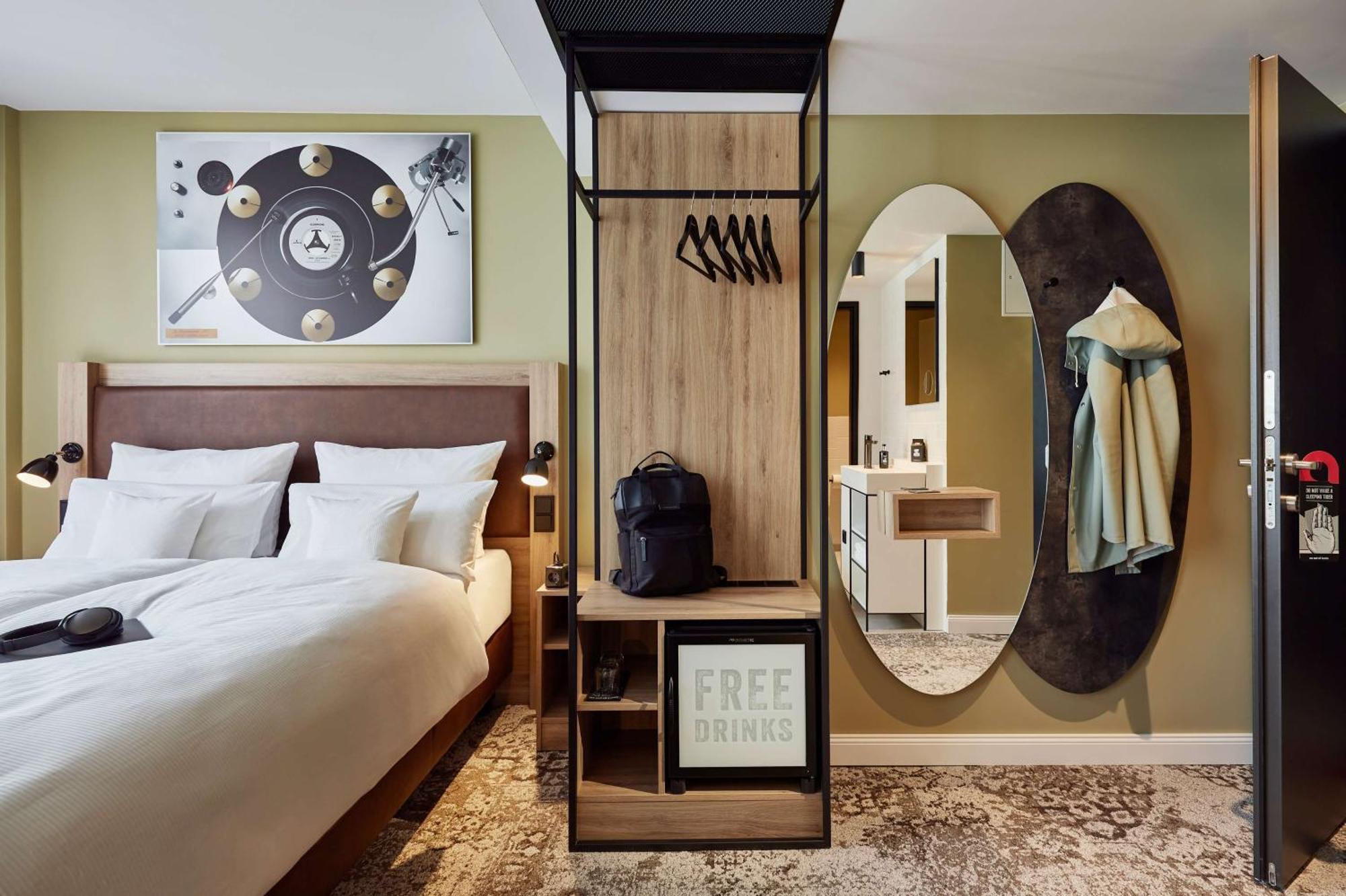 Me And All Hotel Hanover, By Hyatt Экстерьер фото